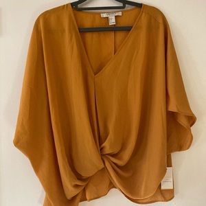 Flowy mustard ruched blouse